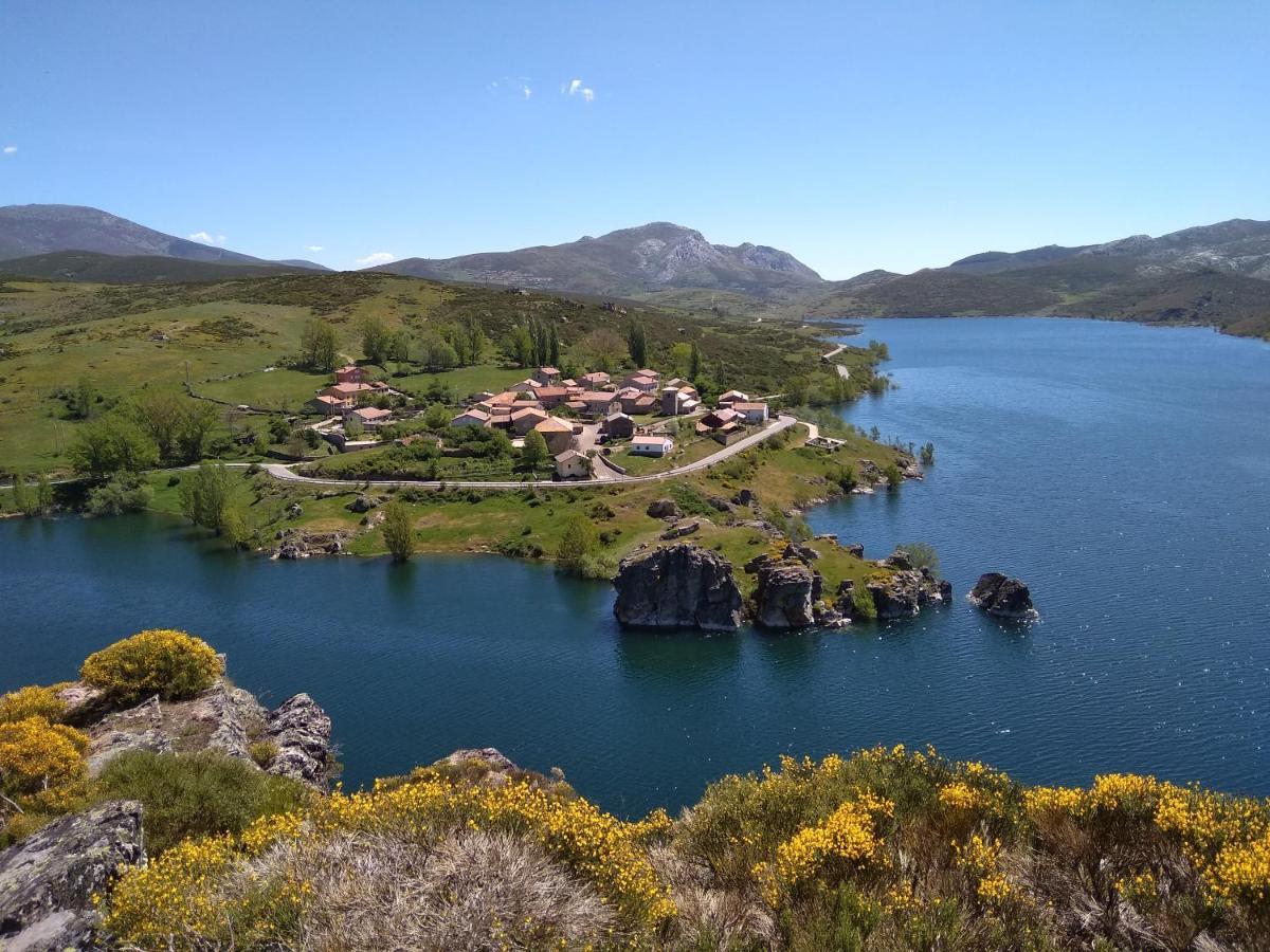 Casa Rural Ruralba Alba De Los Cardanos Luaran gambar